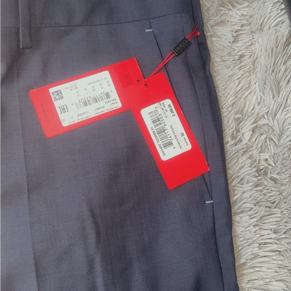 Hugo Boss Slim fit pants 💯 - Picture 8 of 11